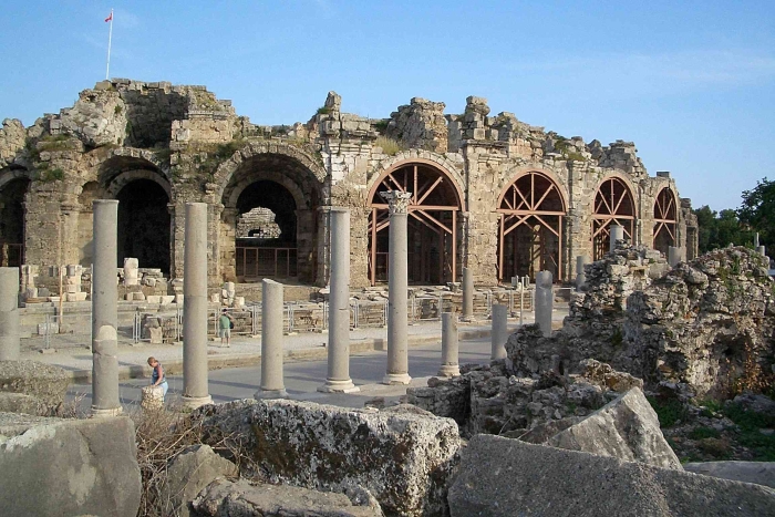 Visiter la Turquie et les ruines antiques Sidé © DR