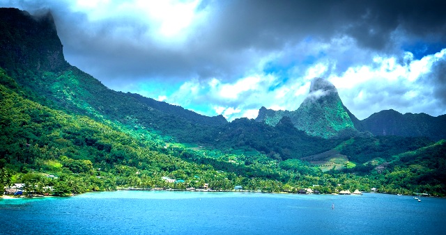 L'île verdoyante de Moorea en Polynésie française © DR