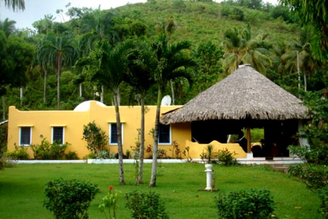 Maison avec jardin tropical