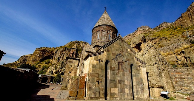 Le monastère Sainte-Lance de Geghard en Arménie