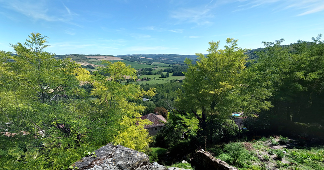 Vue depuis Cordes du Ciel dans le Tarn parmi les villages perchés de France