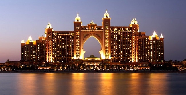 Découverte de l'Hôtel Atlantis pendant votre séjour pas cher à Dubaï
