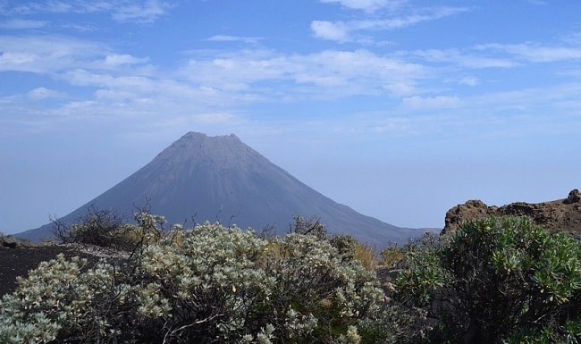 Le Pico do Fogo situé sur l'île de Fogo, au Cap-Vert