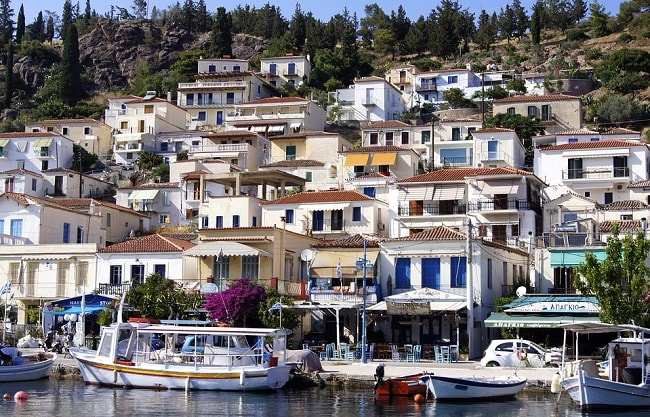 Village typique sur l'île de Paros