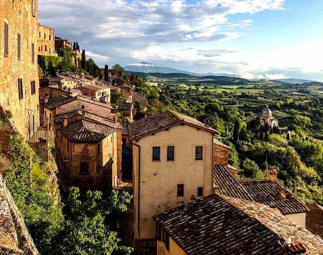 Visite de Montepulciano, une commune italienne située dans la province de Sienne, en Toscane