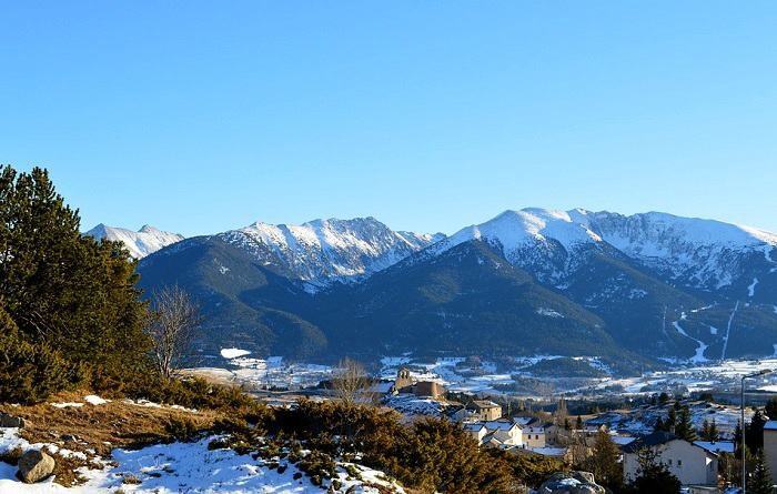 Espace Cambre d'Aze, une station de ski des Pyrénées située dans le département des Pyrénées-Orientales sur les versants du Cambre d'Aze