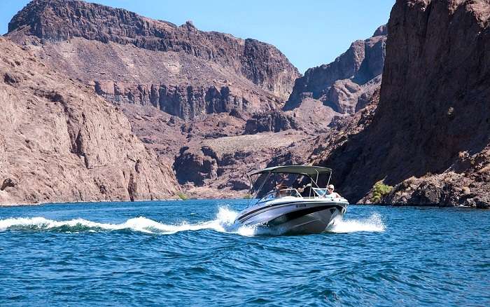 Balade en bateau sur la zone de loisirs nationale de Lake Mead