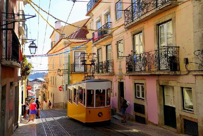 L'un des célèbres tramway de Lisbonne