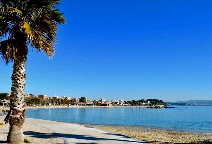 Visiter Toulon et profiter des plages de sable du Mourillon © DR