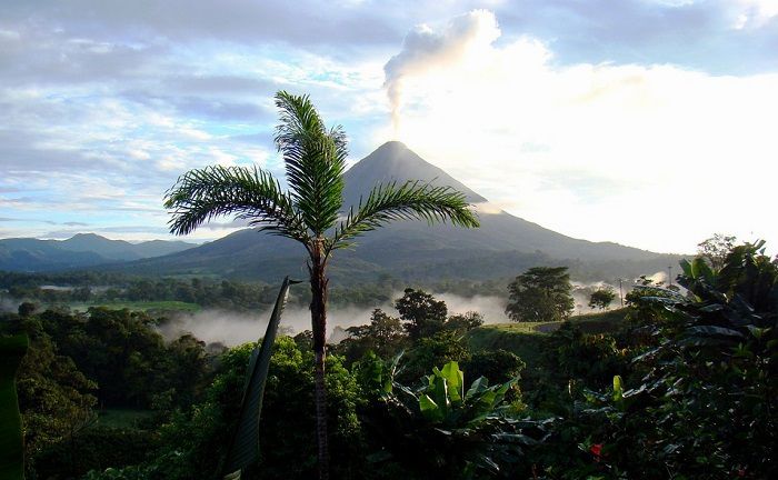 Louer une villa au Costa Rica vous donnera l’occasion de partir à la découverte du volcan Arenal