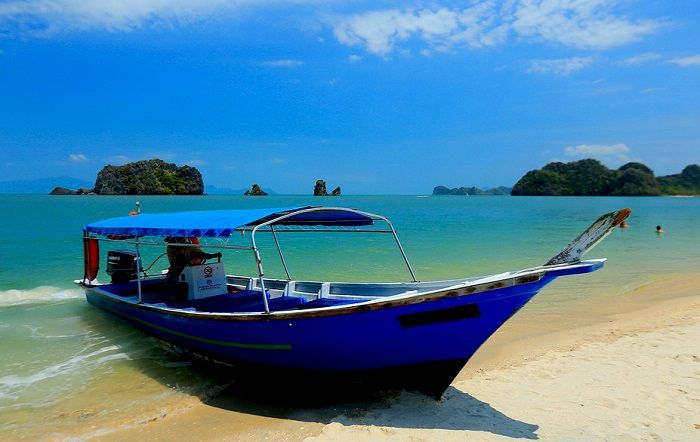 Optez pour une location de villa en Malaisie et profitez d'une balade en mer pour découvrir au mieux les paysages magnifiques qui s'offrent à vous
