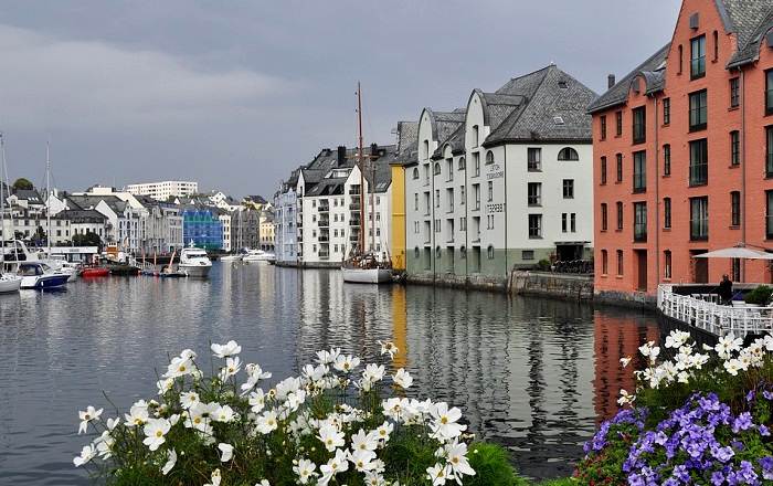 Partez à la découverte du port de Bergen en Norvège