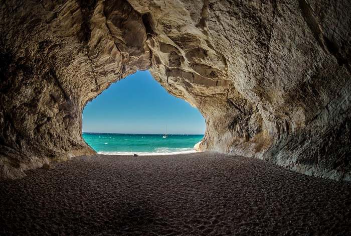 Optez pour une location de vacances en Sardaigne et partez à la découverte de ses plus belles plages