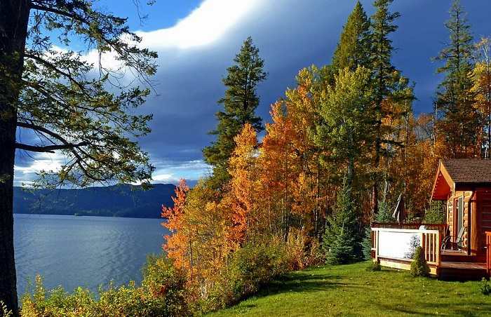 Optez pour une location de vacances entre particuliers au Canada en automne et profitez des couleurs automnales du pays