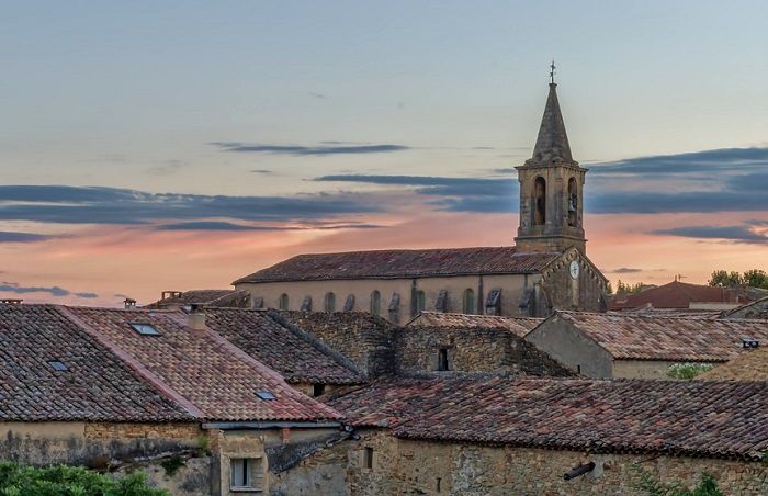 Profitez de votre location saisonnière en Languedoc-Roussillon pour visiter les villages typiques de la région