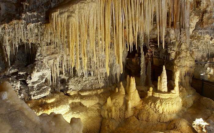 Visite de la grotte de Clamouse pour profiter d'un peu de fraîcheur