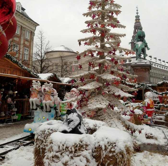 Balade dans l'un des marchés de Noël à Copenhague