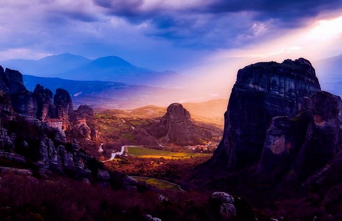 Offrez-vous une randonnée au cœur de la nature lors de votre séjour en Grèce