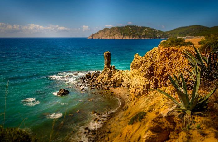 Partez à la découverte des magnifiques plages d'Ibiza