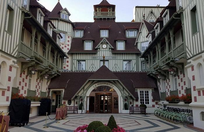 Profitez d'un séjour de charme à l'hôtel Le Normandy si vous venez visiter Deauville © DR