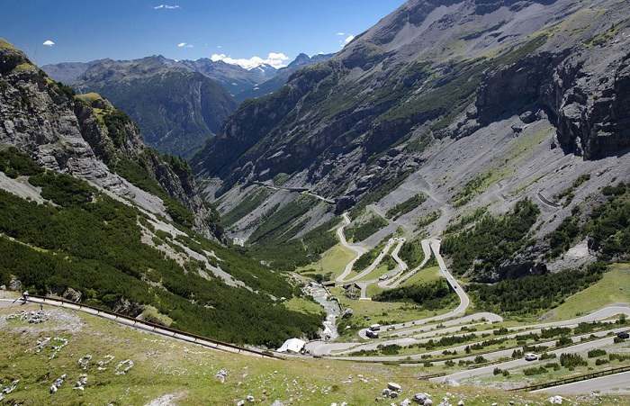 Direction l'Italie pour l'ascension du Col du Stelvio en moto