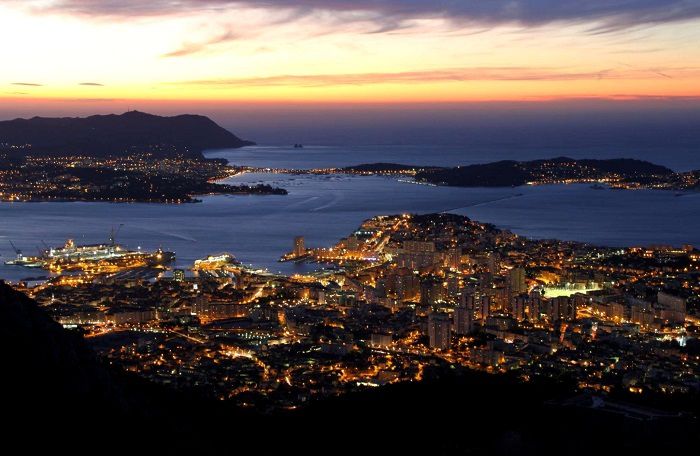 Pensez à visiter Toulon et gravir le Mont Faron si vous passez vos vacances sur la côté méditerranéenne