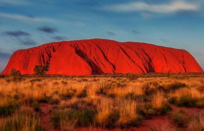 Partez à la découverte du Uluru, le rocher le plus célèbre lorsqu'on vient visiter l'Australie