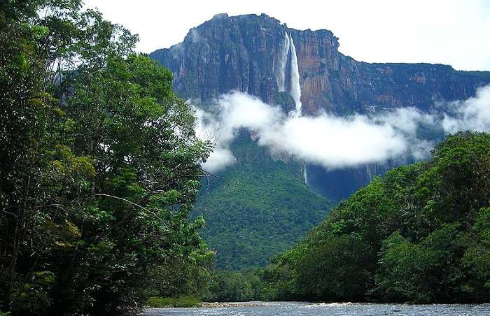 Partez à la découverte de la chute d’eau de Salto Angel lors de vos vacances au Venezuela