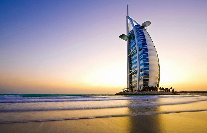 Le Burj al-Arab, un hôtel de luxe à découvrir lors de votre voyage à Dubaï