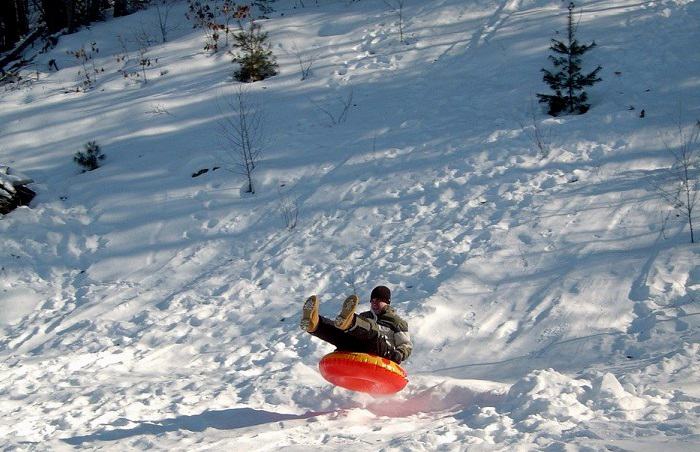 sports d’hiver insolites : Initiation au snowtubing