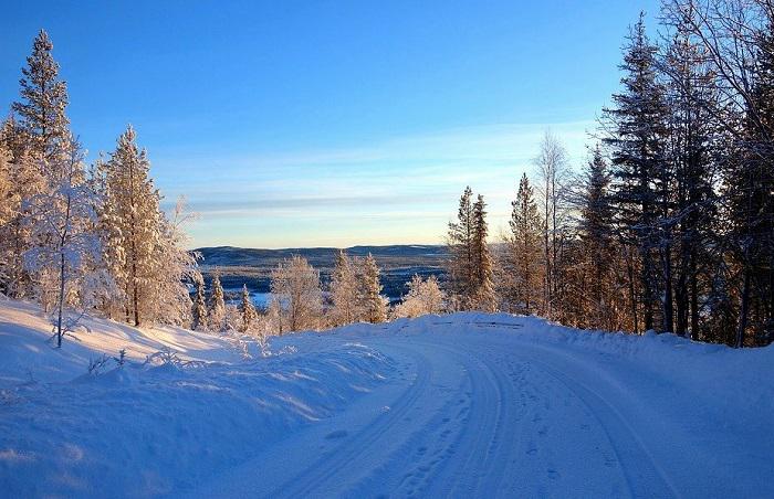 Offrez-vous des vacances en Laponie suédoise et profitez d'une escapade au cœur d'une nature recouverte de blanc