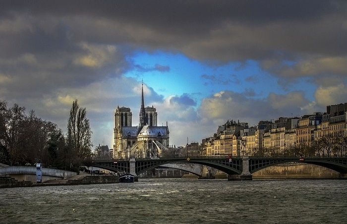 Notre-Dame de Paris depuis la Seine