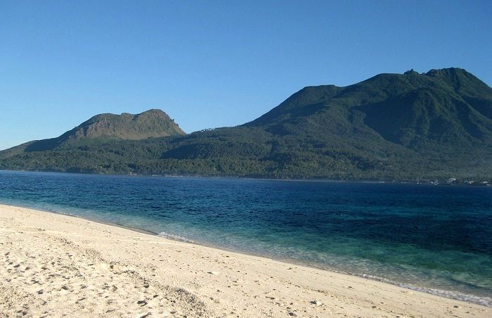 Camiguin, l'île des volcans des Philippines