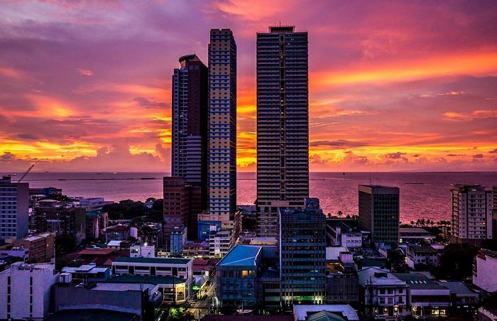 Coucher de soleil sur Manille, capitale des Philippines