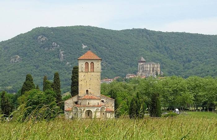 Partez à la découverte de Saint-Bertrand-de-Comminges lors de vos vacances en Haute-Garonne