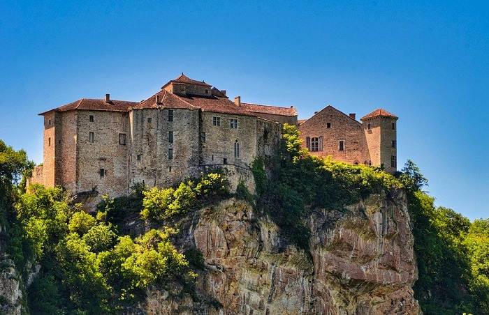 Partez à la découverte des Châteaux de Bruniquel lors de votre visite du Tarn-et-Garonne