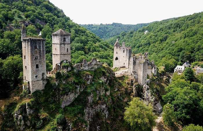 Les Tours de Merle, un incontournable à découvrir si vous avez prévu de visiter la Corrèze