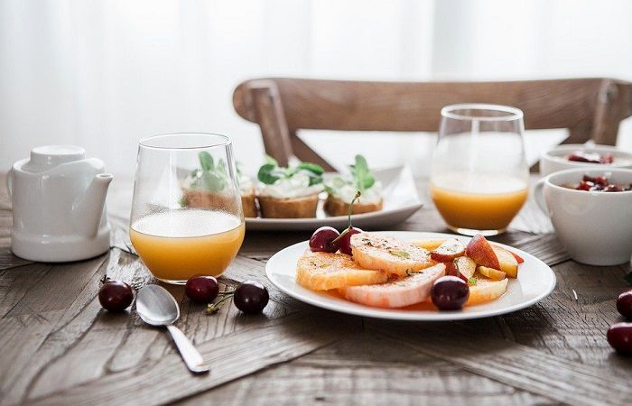 Profitez d'un bon petit déjeuner en optant pour une chambre d'hôtes © DR