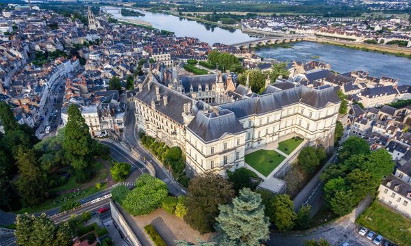 Si vous souhaitez visiter le Loir-et-Cher n'oubliez pas de faire une escapade dans la très jolie ville de Blois © Come to Paris
