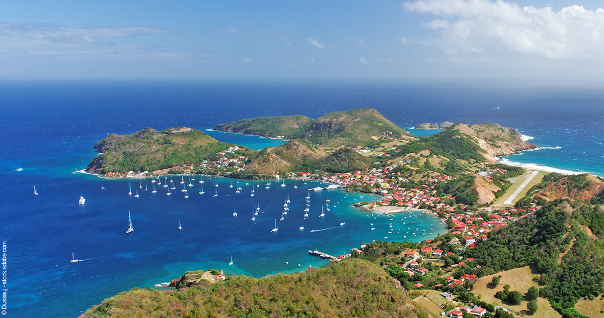 Les îles des Saintes forment un archipel de 9 îlots en Guadeloupe © Le Routard