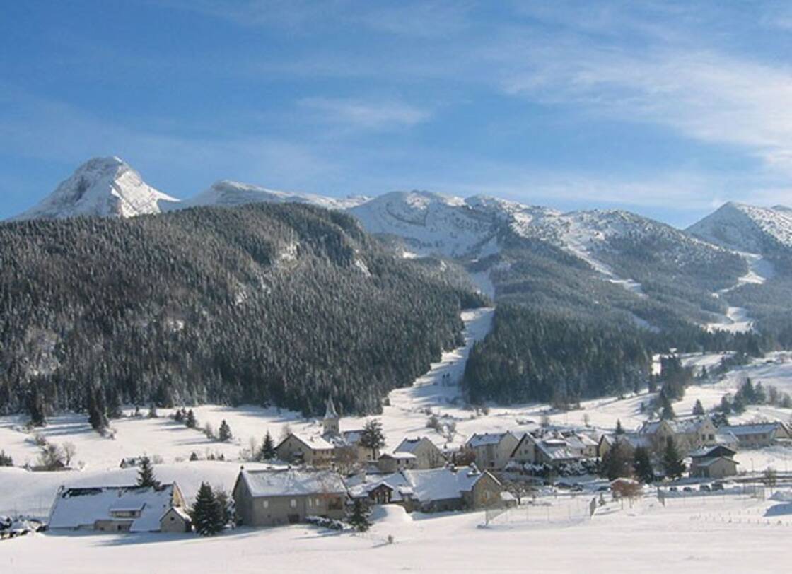 Le village de Corrençon-en-Vercors à 49 minutes de Grenoble © sport 2000