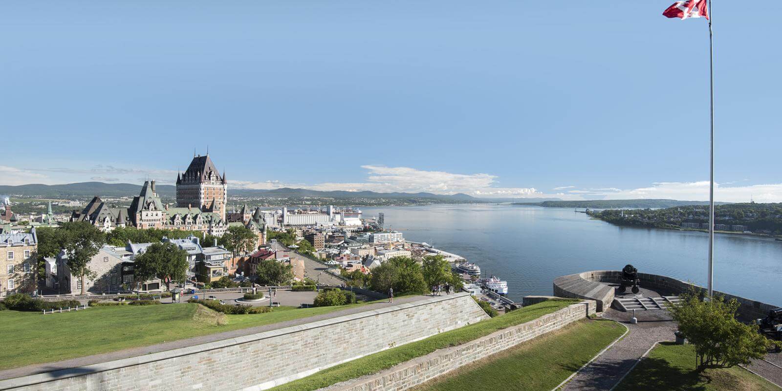 Visiter le Québec et naviguer sur le fleuve Saint-Laurent © Destination Québec Cité