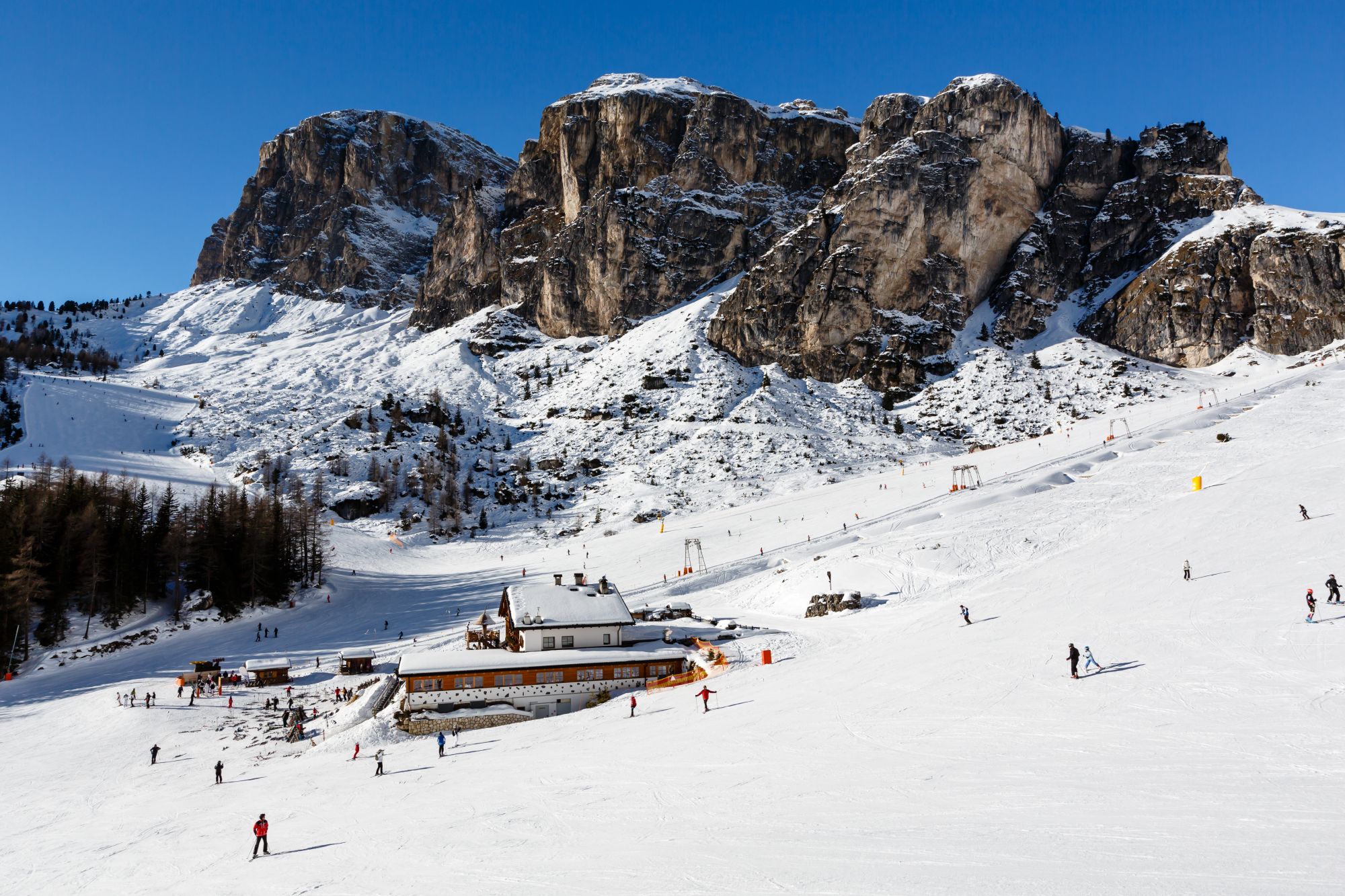 Alta Badia l'une des meilleures stations de ski Italie dans les Dolomites © Shutterstock