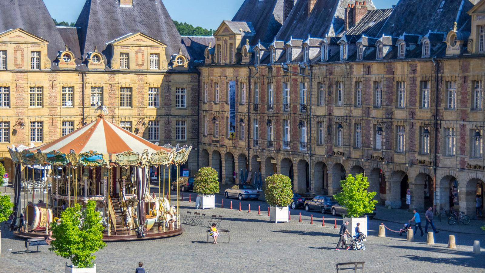La Place Ducale de Charleville Mézieres © Marketing territorial