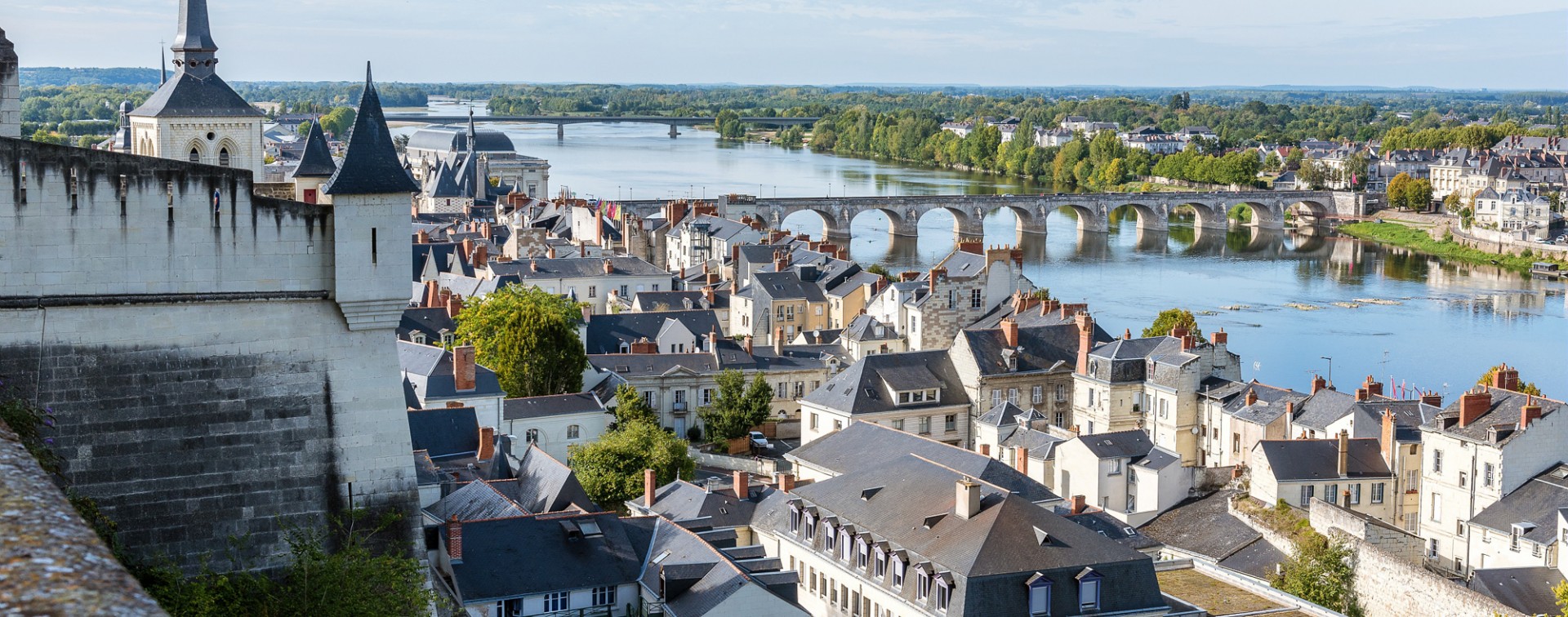 Vue aérienne sur la ville de Saumur © Enpaysdelaloire.com