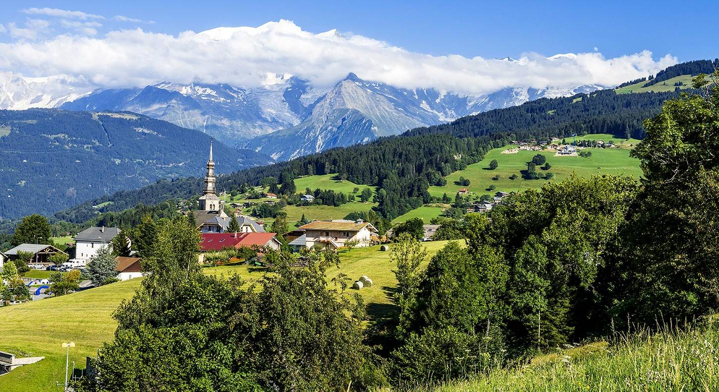 Combloux l'un des plus beaux villages de montagne de Haute-Savoie © Barnes