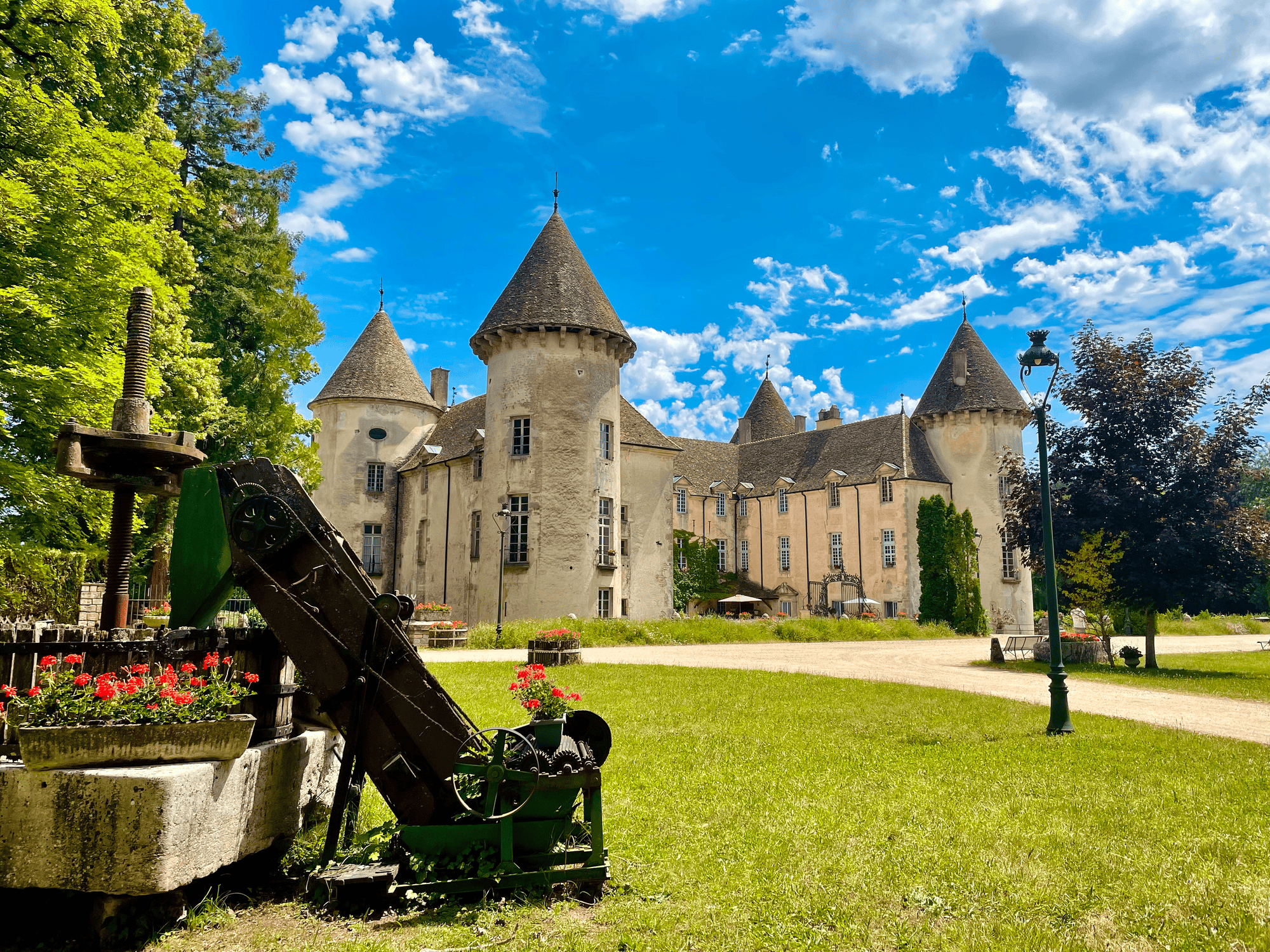 Château de Savigny-lès-Beaune © Wikipedia