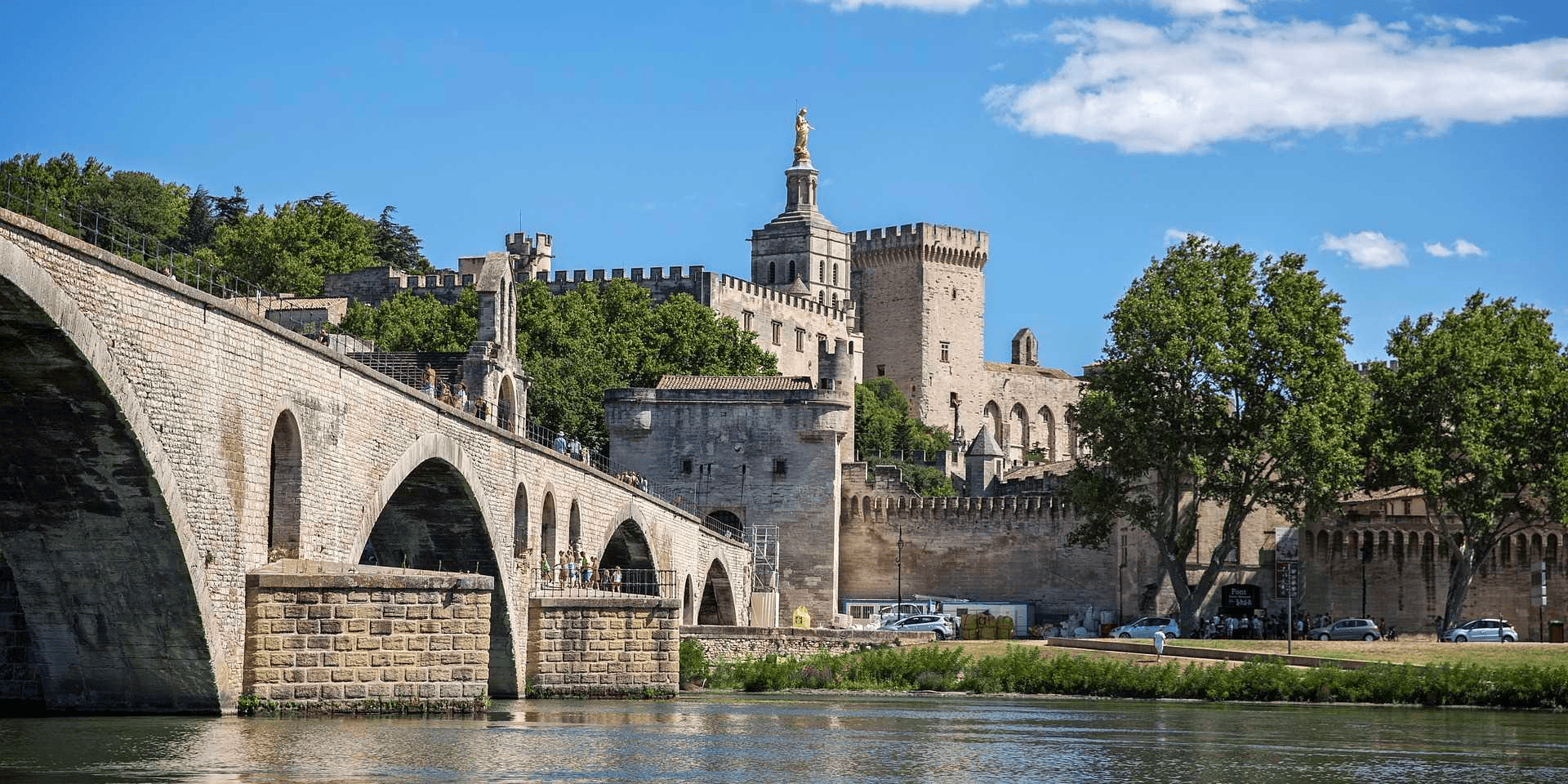 Le Pont Saint-Bénézet également appelé Pont d'Avignon © PACA Tourisme