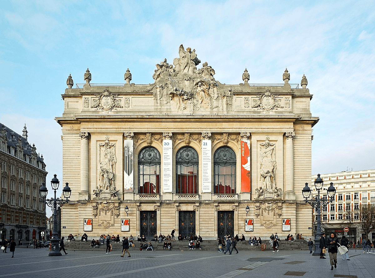 Façade de l'Opéra © Wikipedia