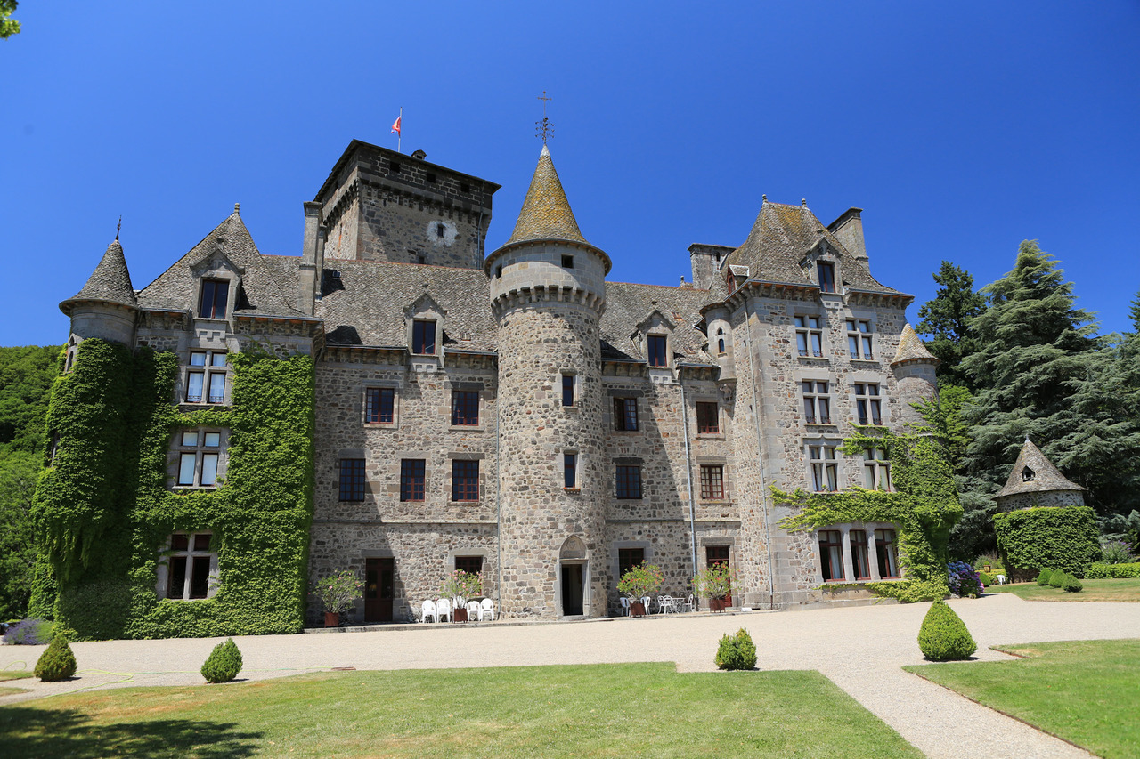 Château de Pesteils © Château de Pesteils Cantal